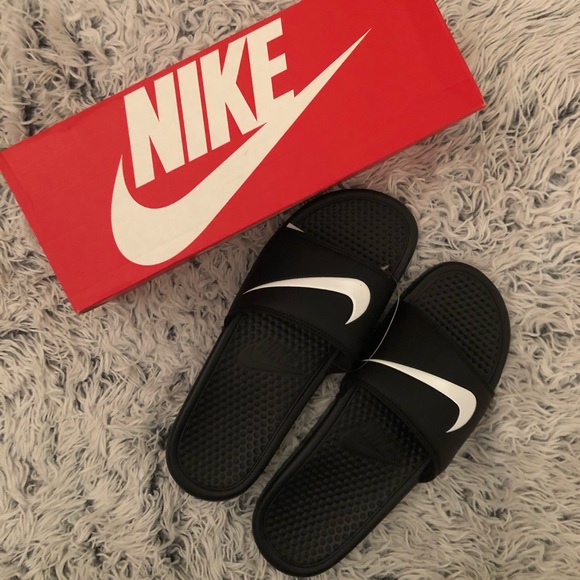 nike benassi swoosh original